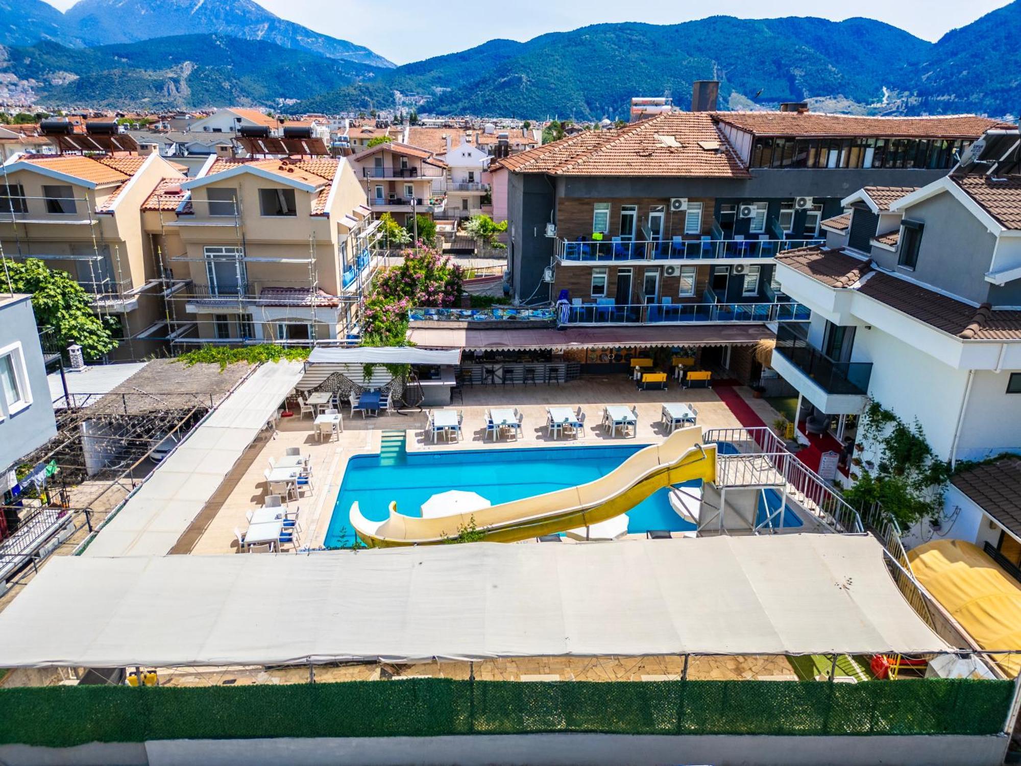Alis Hotel